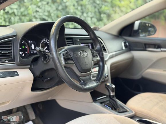 2017 BOYASIZ HATASIZ ELANTRA 1.6 CRDİ STYLE PLUS DCT