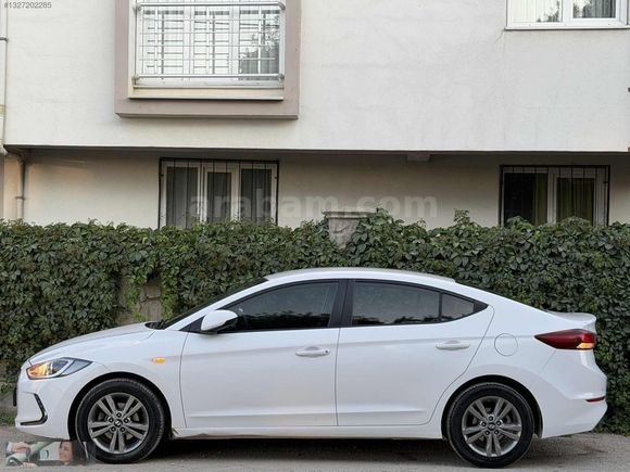 2017 BOYASIZ HATASIZ ELANTRA 1.6 CRDİ STYLE PLUS DCT