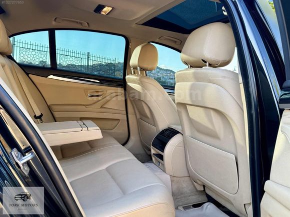 2015 BMW 520i KM 230 BİNDE PREMİUM NBT MDİREKSİYON VAKUM KAPI