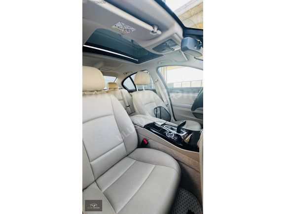 ULUSU MOTORS'dan 2015 520İ DÜŞÜK KM TERTEMİZ