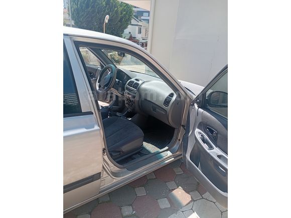 Sahibinden Hyundai Accent 1.3 Admire 2004 Model 