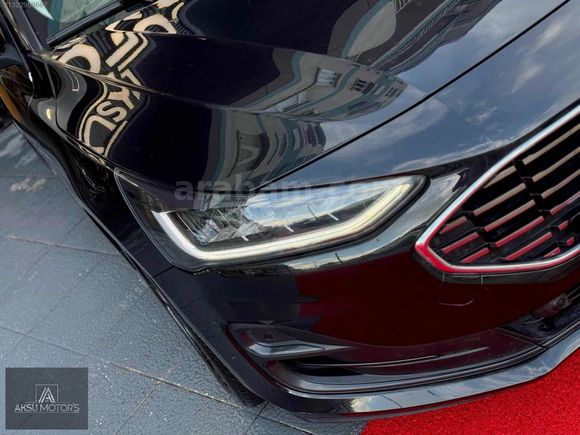 "AKSU MOTOR'S"2023/FORD FOCUS/CARPLAY/TİTANİUM/HATASIZ