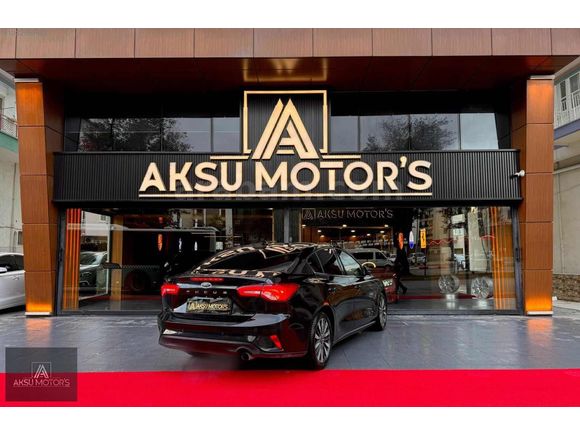"AKSU MOTOR'S"2023/FORD FOCUS/CARPLAY/TİTANİUM/HATASIZ
