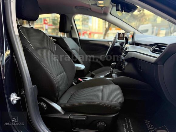 "AKSU MOTOR'S"2023/FORD FOCUS/CARPLAY/TİTANİUM/HATASIZ