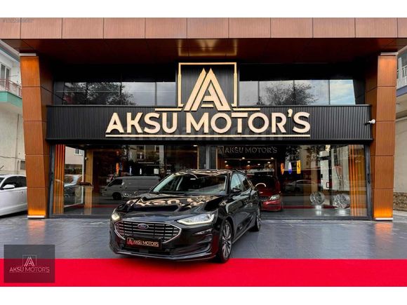"AKSU MOTOR'S"2023/FORD FOCUS/CARPLAY/TİTANİUM/HATASIZ