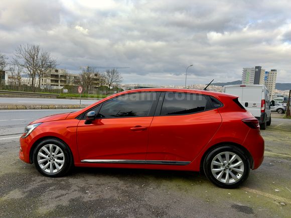 Sahibinden Renault Clio 1.0 TCe Touch 2023 Model 