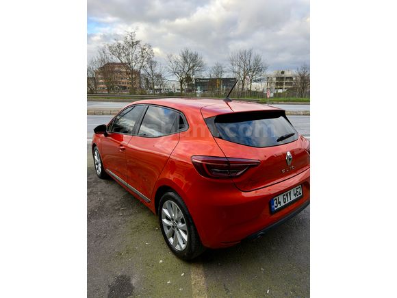 Sahibinden Renault Clio 1.0 TCe Touch 2023 Model 