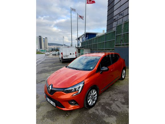 Sahibinden Renault Clio 1.0 TCe Touch 2023 Model 