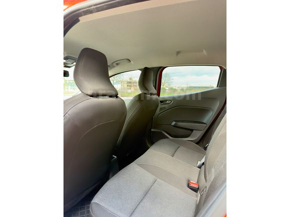 Sahibinden Renault Clio 1.0 TCe Touch 2023 Model 