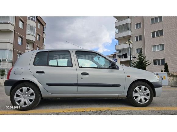 Sahibinden Renault Clio 1.6 RXT 2000 Model  260.000 km Gri