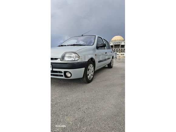 Sahibinden Renault Clio 1.6 RXT 2000 Model  260.000 km Gri