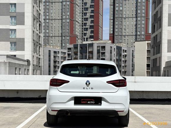 MHT AUTO 2023 CLIO 1.0TCE JOY TESLA EKRANLI G.GÖRÜŞ HATSIZ