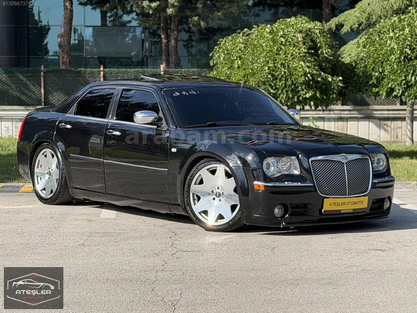 Galeriden Chrysler 300 C 3.0 CRD 2008 Model Konya 440.000 km Siyah 2