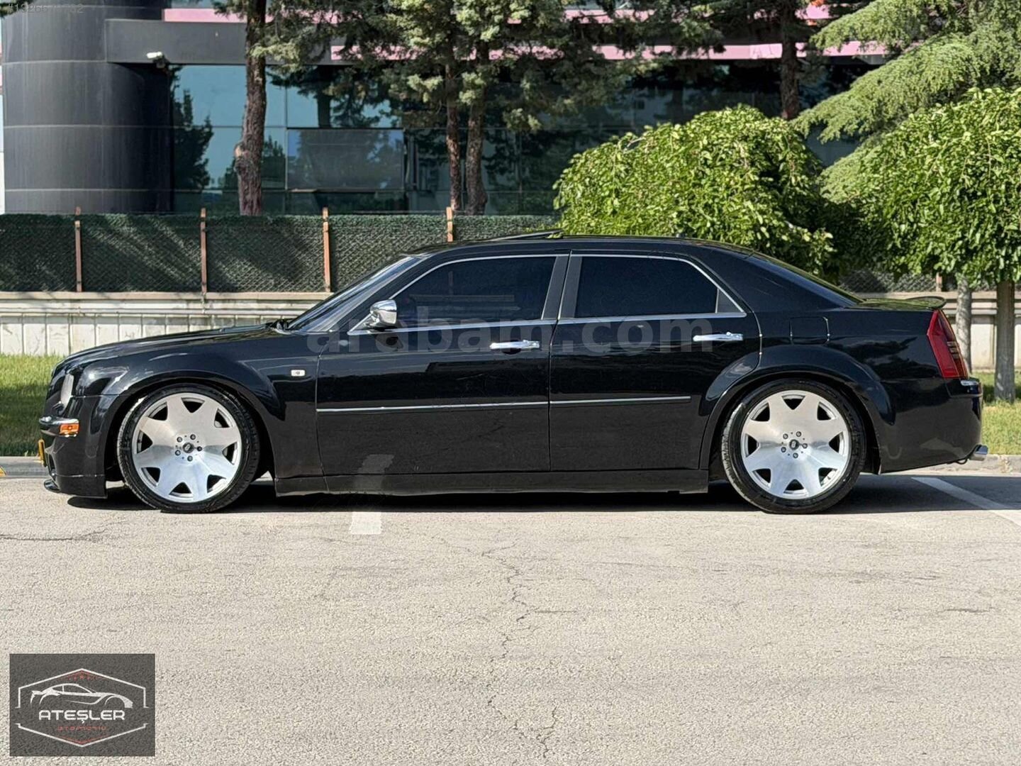 Galeriden Chrysler 300 C 3.0 CRD 2008 Model Konya 440.000 km Siyah 5