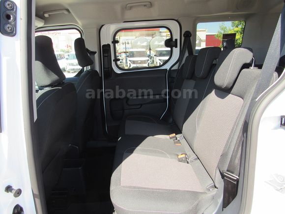 BÜYÜKSOYLU'DAN 2025 TOURNEO COURİER 1.5 ECOBLUE DELUXE 100 HP