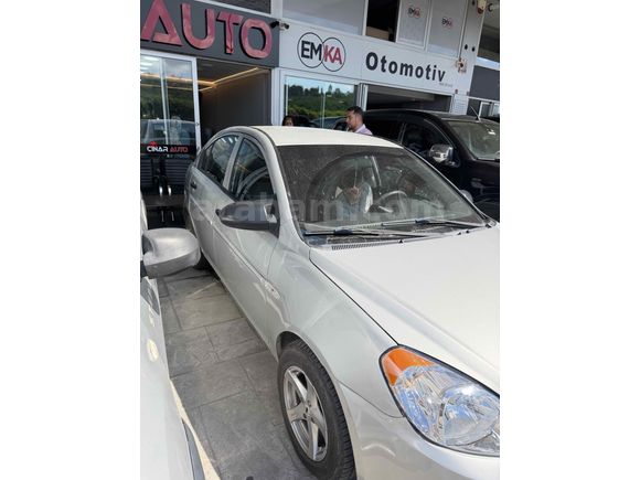 Sahibinden Hyundai Accent Era 1.5 CRDi Team 2011 Model 