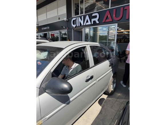 Sahibinden Hyundai Accent Era 1.5 CRDi Team 2011 Model 