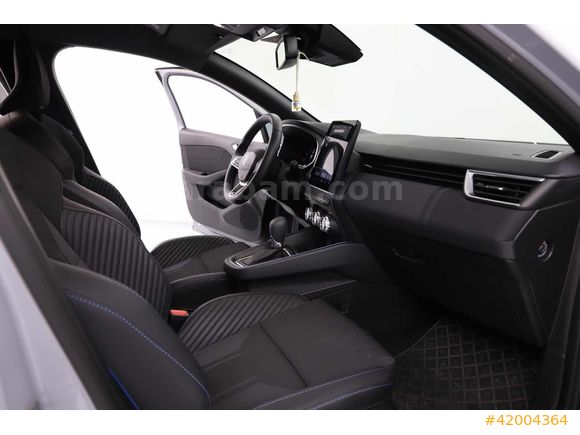 2025 MODEL ESPRIT ALPINE PAKET BOYASIZ TRAMERSİZ 1.0TCE CLIO