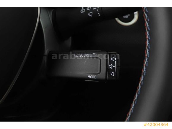2025 MODEL ESPRIT ALPINE PAKET BOYASIZ TRAMERSİZ 1.0TCE CLIO