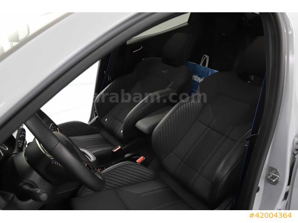 2025 MODEL ESPRIT ALPINE PAKET BOYASIZ TRAMERSİZ 1.0TCE CLIO