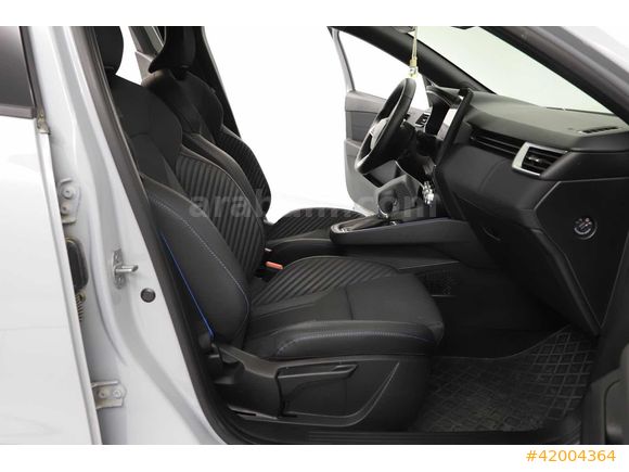 2025 MODEL ESPRIT ALPINE PAKET BOYASIZ TRAMERSİZ 1.0TCE CLIO