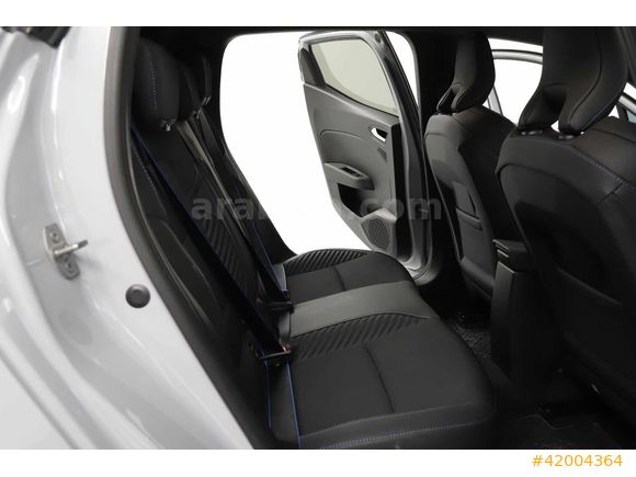 2025 MODEL ESPRIT ALPINE PAKET BOYASIZ TRAMERSİZ 1.0TCE CLIO