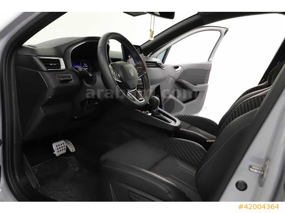 2025 MODEL ESPRIT ALPINE PAKET BOYASIZ TRAMERSİZ 1.0TCE CLIO