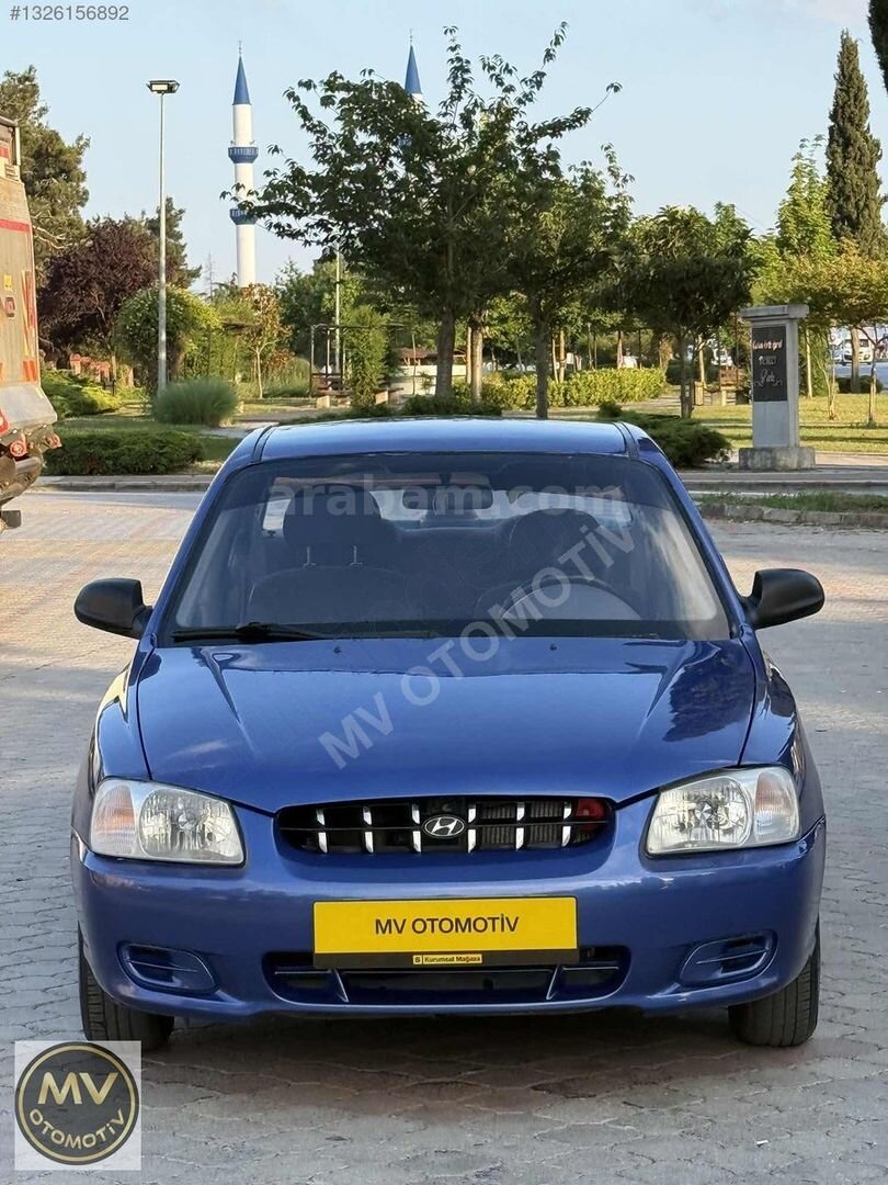 Galeriden Hyundai Accent 1.3 LX 2000 Model Samsun 293.000 km Mavi 1