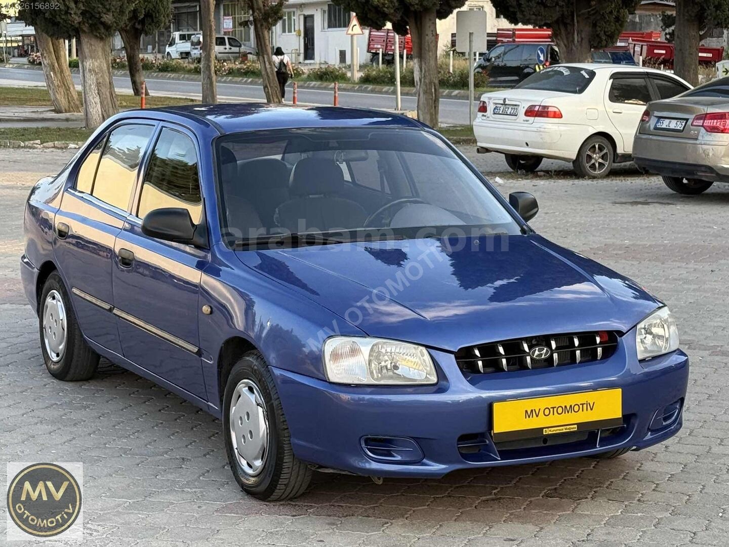 Galeriden Hyundai Accent 1.3 LX 2000 Model Samsun 293.000 km Mavi 4
