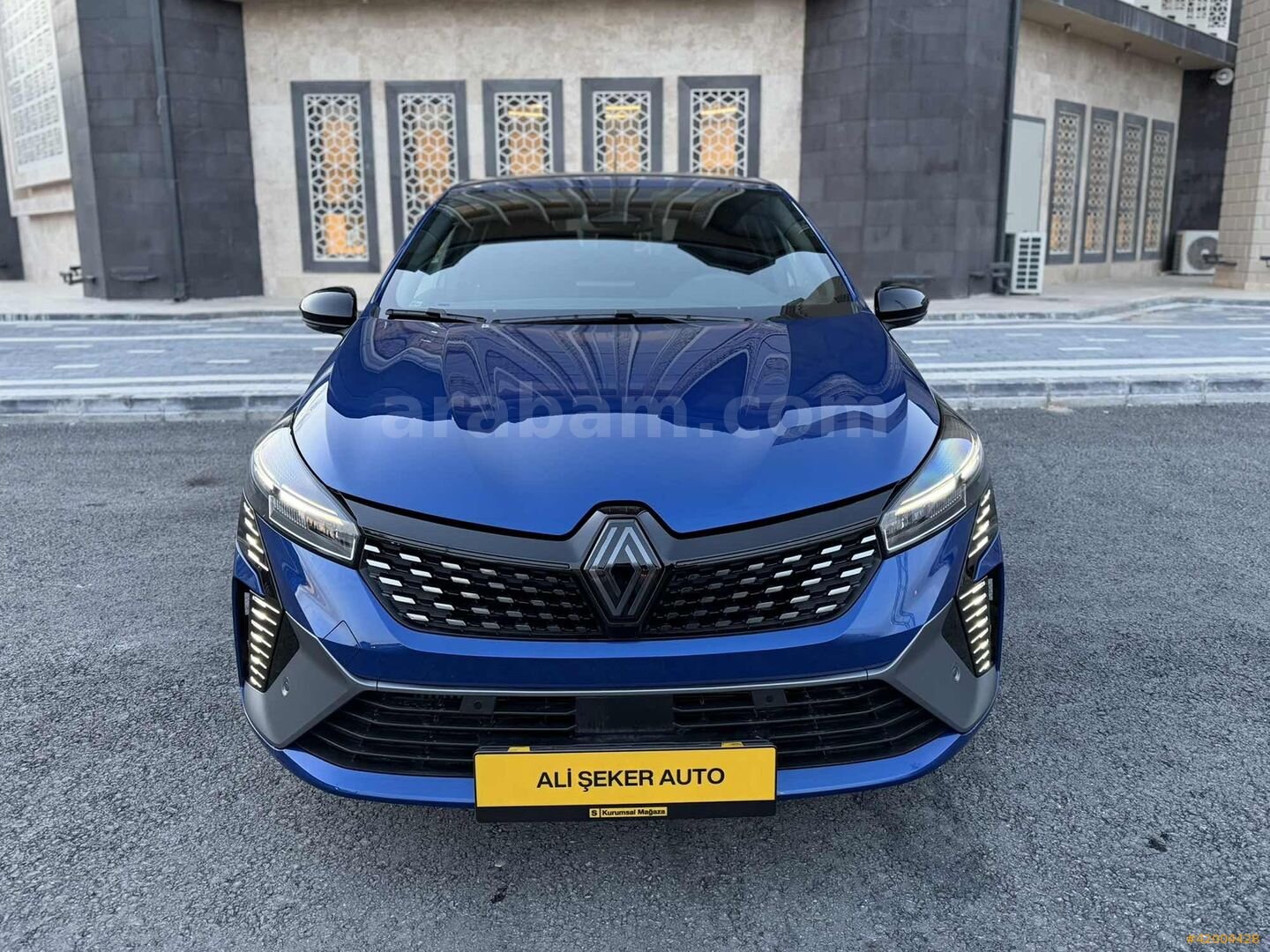 Galeriden Renault Clio 1.0 TCe Techno Esprit Alpine 2025 Model Konya 10.900 km Mavi 4