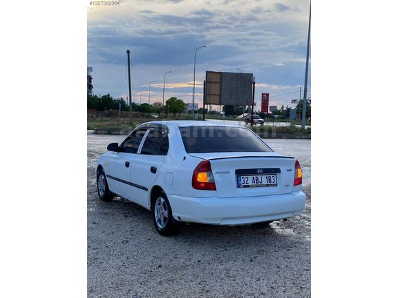 2001 HYUNDAİ ACCENT 1.3 MPi KLİMALI BAKIMLI MASRAFSIZ