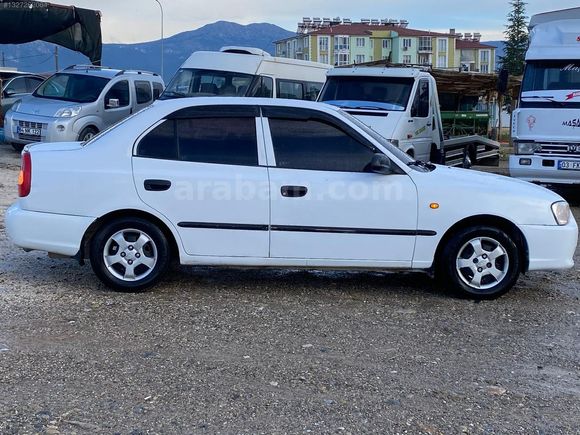2001 HYUNDAİ ACCENT 1.3 MPi KLİMALI BAKIMLI MASRAFSIZ