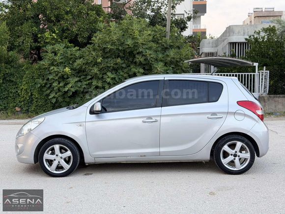 ASENA OTOMOTİV'den Manuel 2012 i20