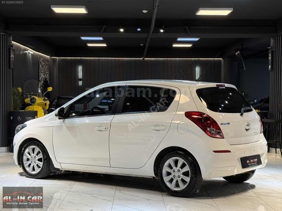 AL-İN CAR ' dan 2013 MODEL 172 BİN KM DE FULL+FULL HYUNDAİ İ20