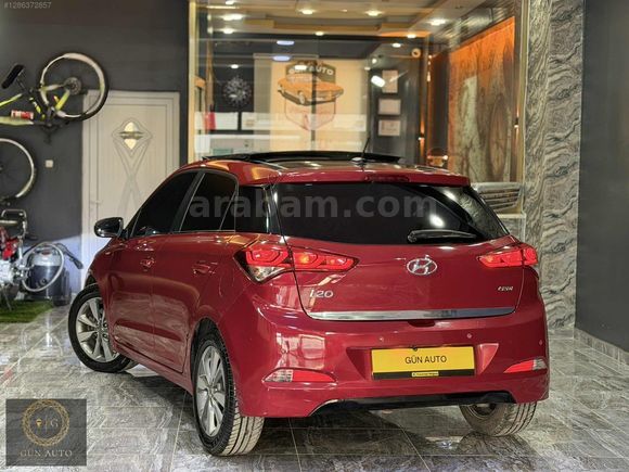 GÜN AUTO'DAN HYUNDAİ İ20 2017 MODEL DÜŞÜK KM CAM TAVAN