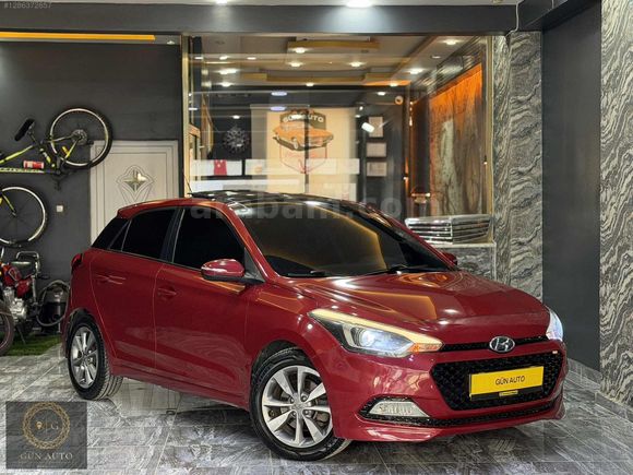 GÜN AUTO'DAN HYUNDAİ İ20 2017 MODEL DÜŞÜK KM CAM TAVAN