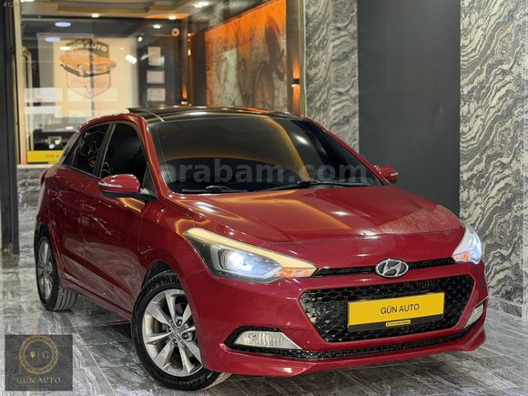 GÜN AUTO'DAN HYUNDAİ İ20 2017 MODEL DÜŞÜK KM CAM TAVAN