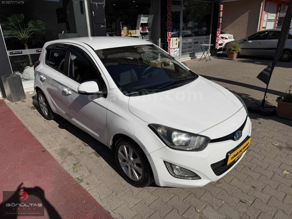 ''GÖNÜLTAŞ''2013 HYUNDAİ İ20 1.4 DİZEL 188BİNDE SENSE