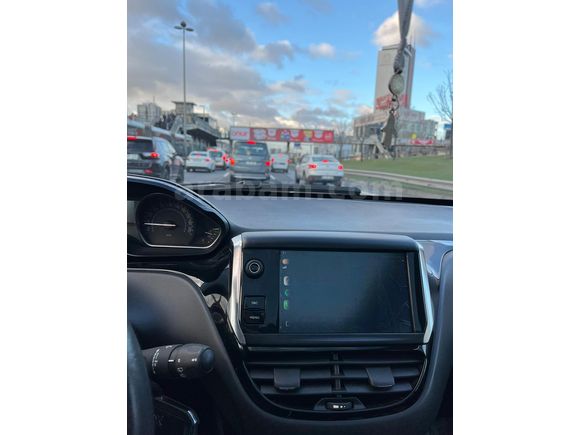Sahibinden Peugeot 208 düşük km cam tavan
