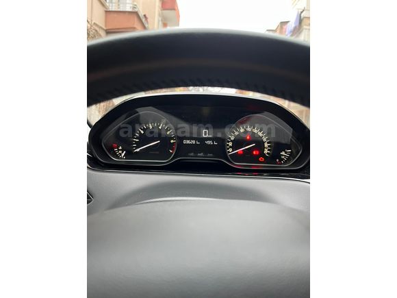 Sahibinden Peugeot 208 düşük km cam tavan