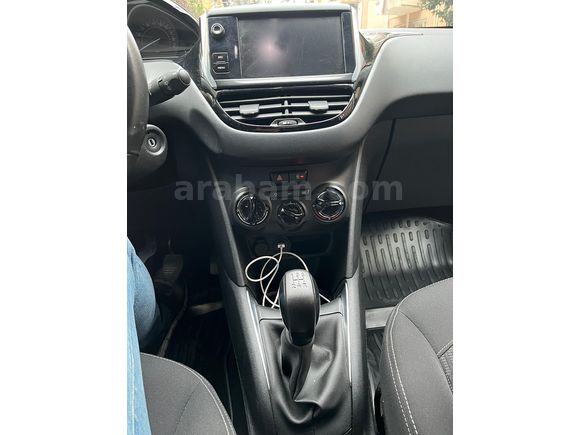 Sahibinden Peugeot 208 düşük km cam tavan