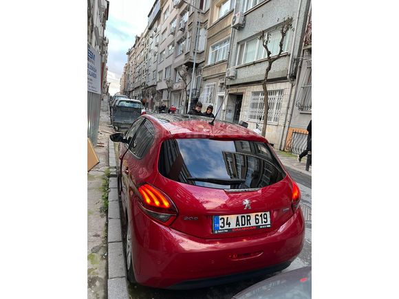Sahibinden Peugeot 208 düşük km cam tavan