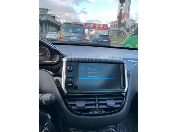 Sahibinden Peugeot 208 düşük km cam tavan