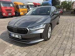 2025 MODEL SKODA SÜPER B HATASIZ BOYASIZ 15.000 KM ORJ.