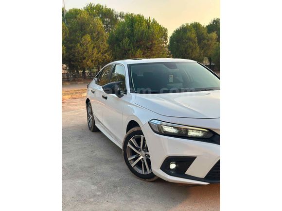 Sahibinden Honda Civic 1.5 i-VTEC Eco Elegance 2021 Model 