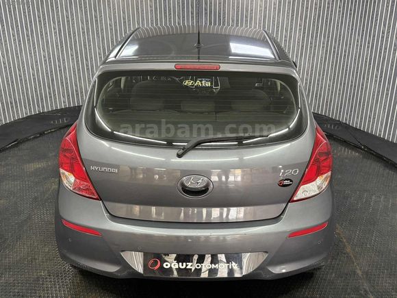 OĞUZ'DAN 70 BİN KM'DE DEĞİŞENSİZ HYUNDAİ İ20
