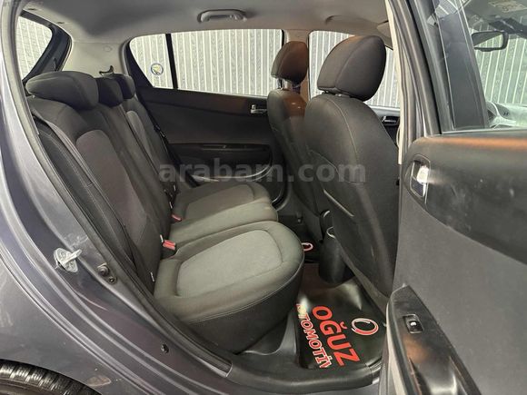 OĞUZ'DAN 70 BİN KM'DE DEĞİŞENSİZ HYUNDAİ İ20