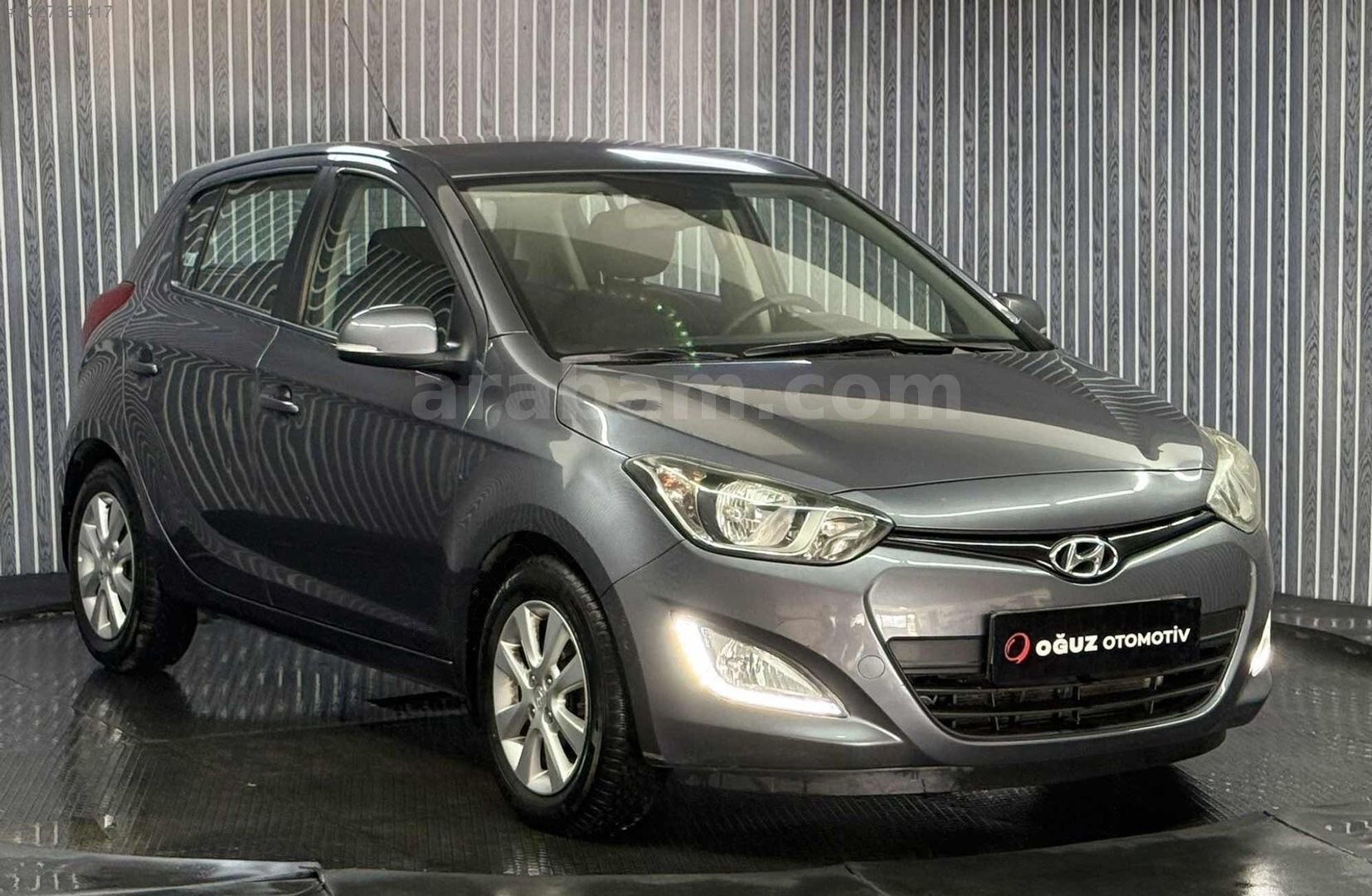 Galeriden Hyundai i20 1.4 CVVT Sense 2014 Model Eskişehir 70.000 km Gri 1