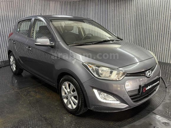 OĞUZ'DAN 70 BİN KM'DE DEĞİŞENSİZ HYUNDAİ İ20