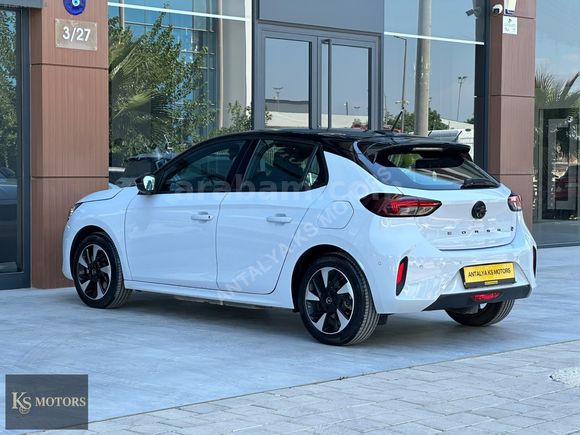 2025 MODEL OPEL CORSA-E GS CAM TAVAN 6001 KM HATASIZ